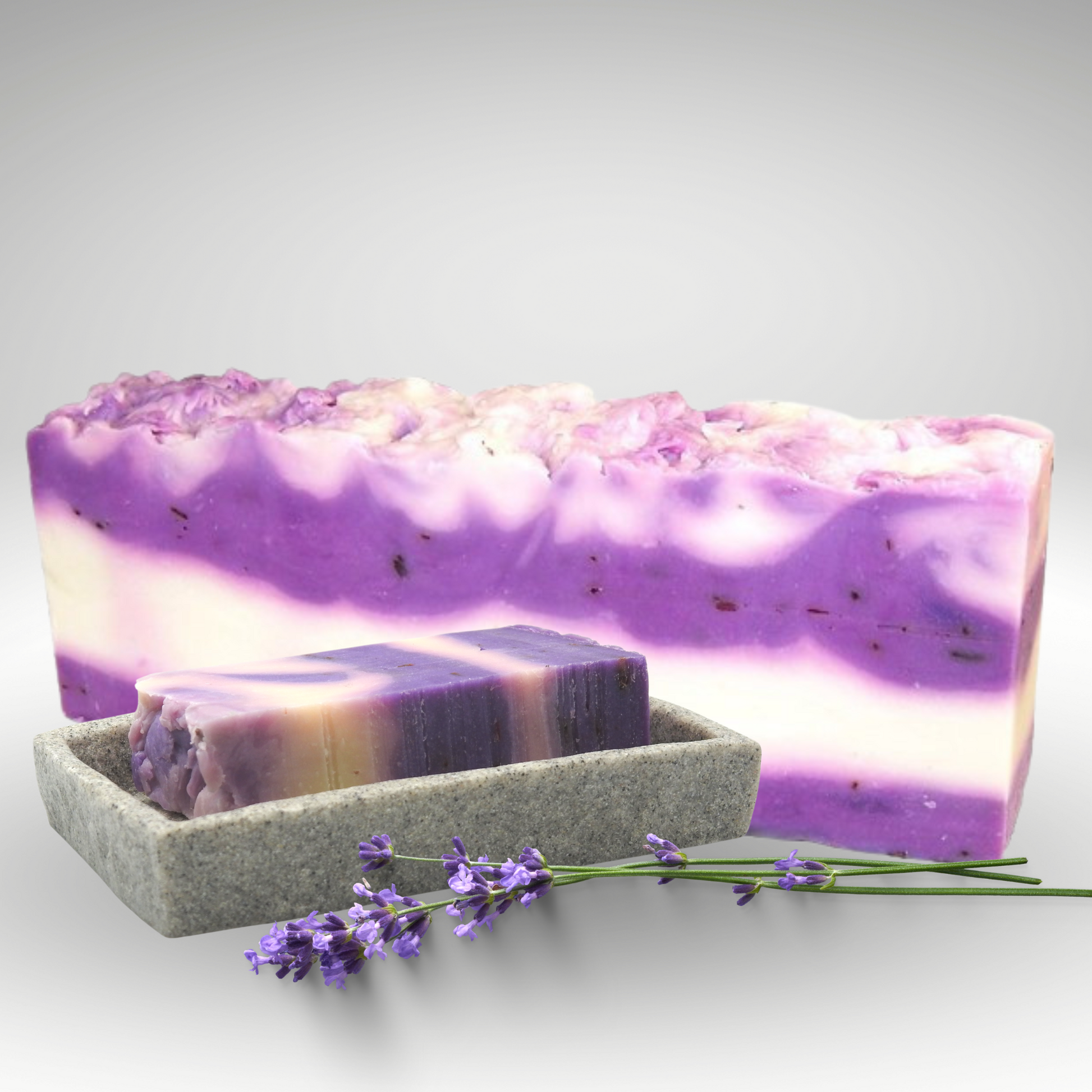 Sapun de casa natural cu ulei de masline si lavanda