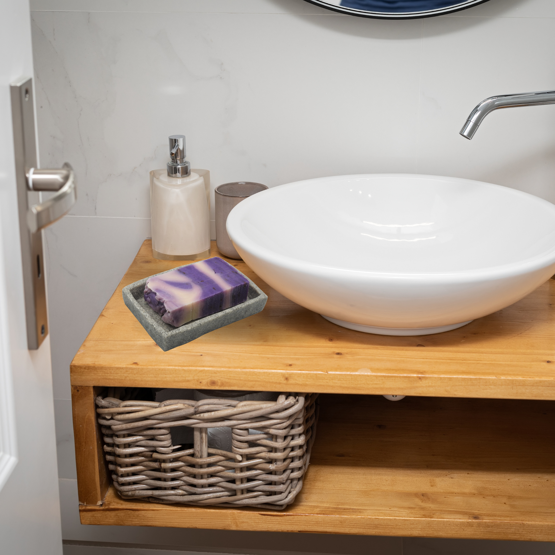 Sapun de casa natural cu ulei de masline si lavanda